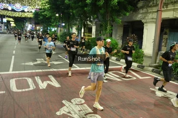 Runner Photo 4215285
