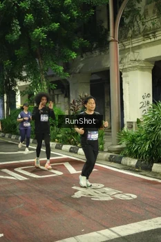 Runner Photo 4215306