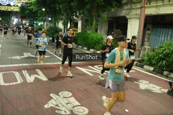 Runner Photo 4215308