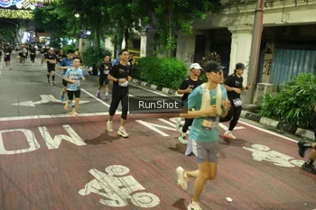Runner Photo 4215311