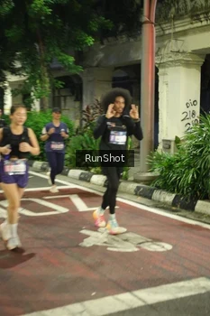 Runner Photo 4215343