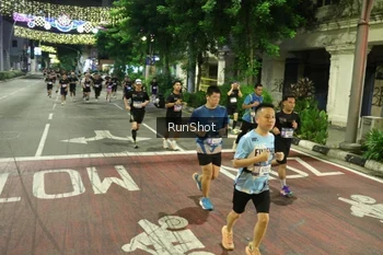 Runner Photo 4215399