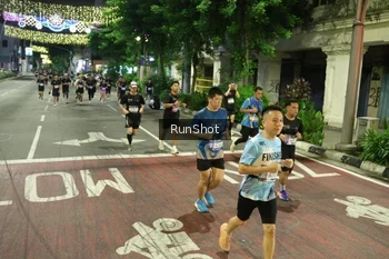 Runner Photo 4215401