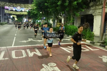 Runner Photo 4215407