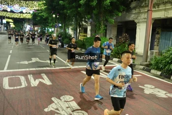 Runner Photo 4215424