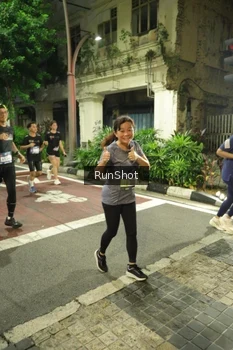 Runner Photo 4215426