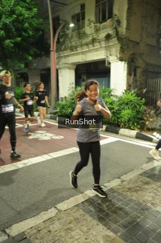Runner Photo 4215427