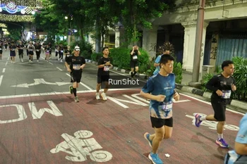 Runner Photo 4215429