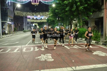 Runner Photo 4215524