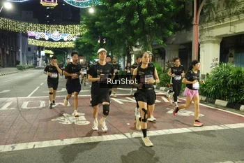Runner Photo 4215590