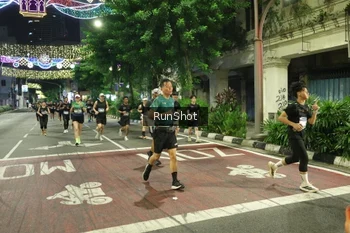 Runner Photo 4215618