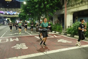 Runner Photo 4215619