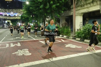 Runner Photo 4215620