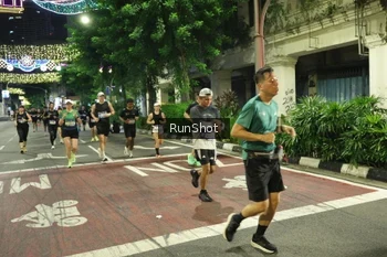 Runner Photo 4215649