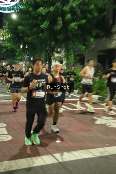 Runner Photo 4215650