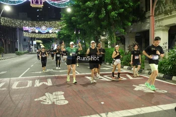 Runner Photo 4215706