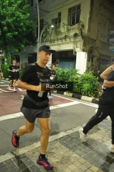 Runner Photo 4215707