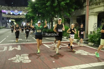 Runner Photo 4215710