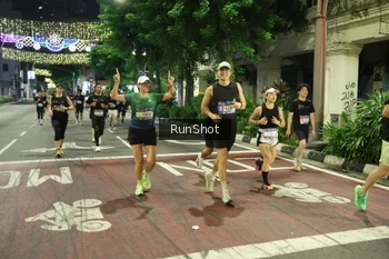 Runner Photo 4215727