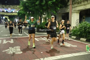 Runner Photo 4215731