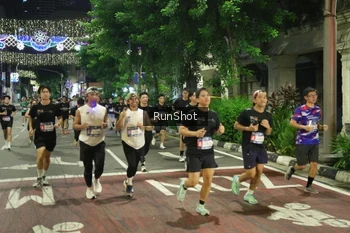 Runner Photo 4215732