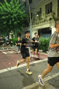 Runner Photo 4215741