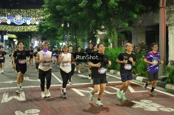 Runner Photo 4215759