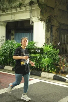 Runner Photo 4215770