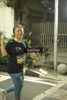 Runner Photo 4215800