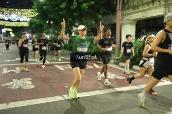 Runner Photo 4215801