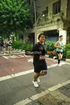 Runner Photo 4215920