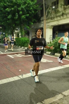 Runner Photo 4215922