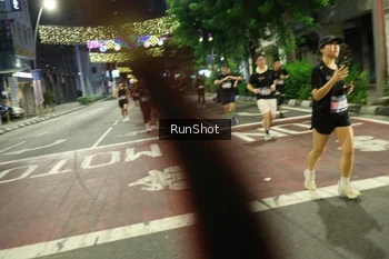 Runner Photo 4215926