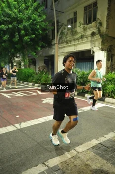 Runner Photo 4215929