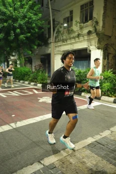 Runner Photo 4215930