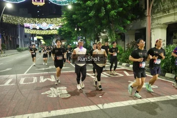 Runner Photo 4215987