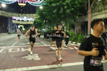 Runner Photo 4216036