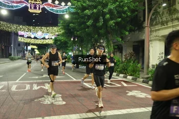 Runner Photo 4216043