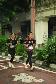 Runner Photo 4216052