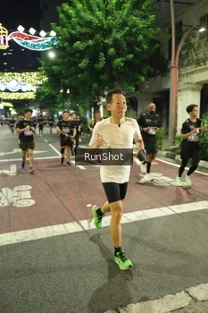 Runner Photo 4216061