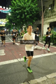 Runner Photo 4216069