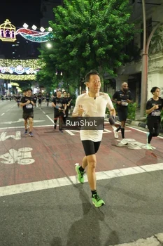 Runner Photo 4216071
