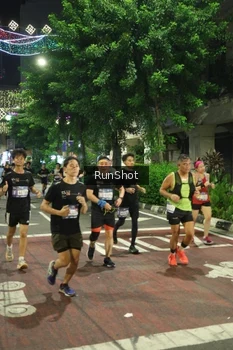 Runner Photo 4216087
