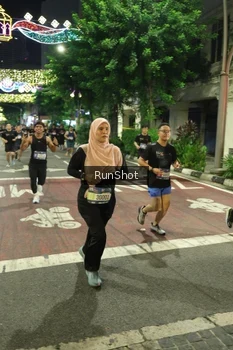 Runner Photo 4216258