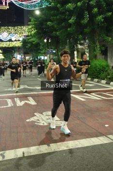 Runner Photo 4216293