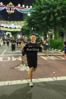 Runner Photo 4216348