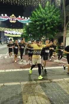 Runner Photo 4216469