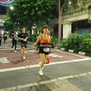 Runner Photo 4216618