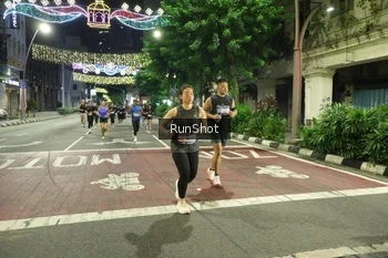 Runner Photo 4216693