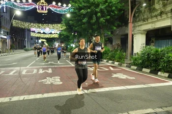 Runner Photo 4216706
